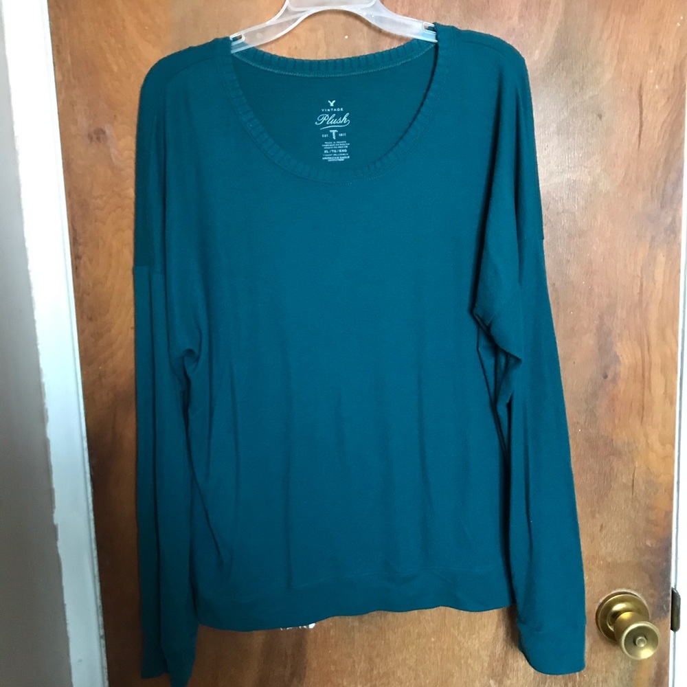 American Eagle sweater